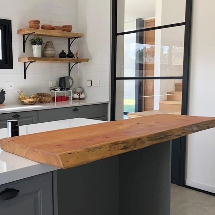 Diseño de interiores en Montevideo: Estudio Welfare explora las diferencias entre diseño de interiores y decoración, destacando cómo cada disciplina contribuye a la creación de espacios funcionales y estéticos. Descubre cómo nuestros proyectos combinan estos enfoques para transformar cualquier ambiente